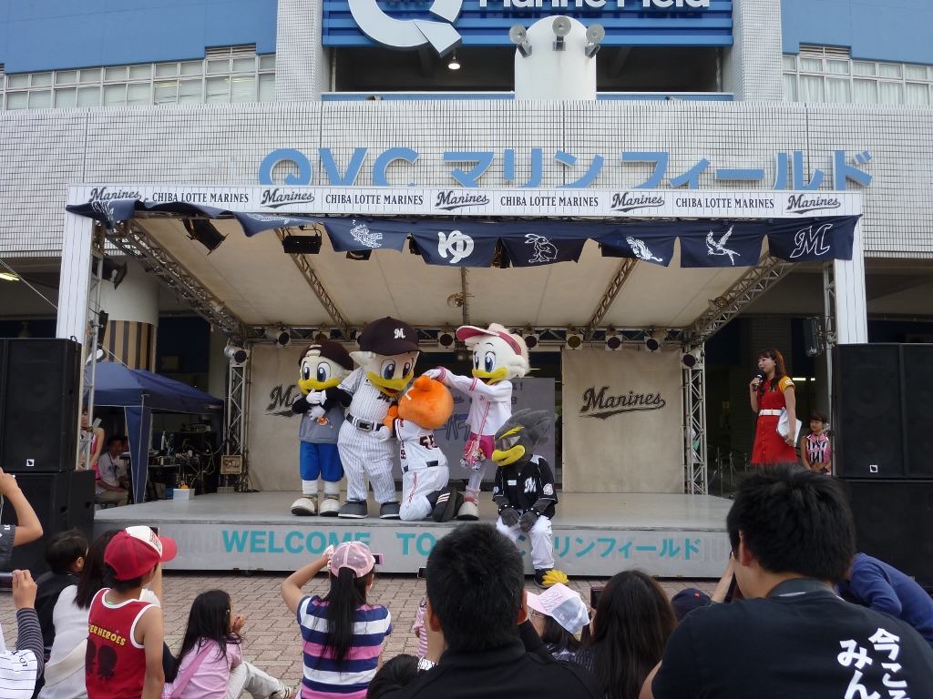 試合後のステージ